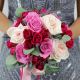 Яркий букет невесты из роз Поэзия Флорибунда