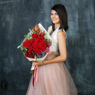 Букет роз с лавандой Для нее и для него. Серия Магия любви