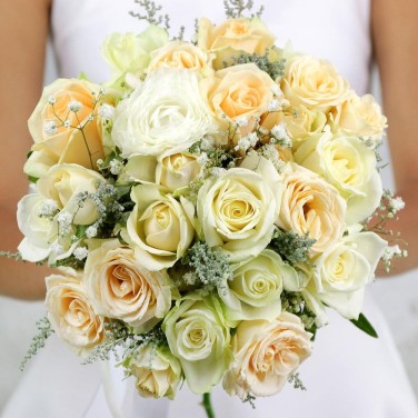 Кремовый букет из роз Сливочная Меренга