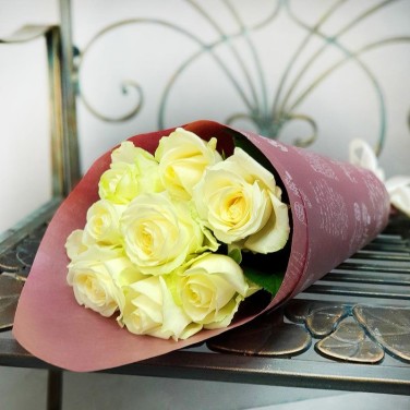 Букет из белых роз