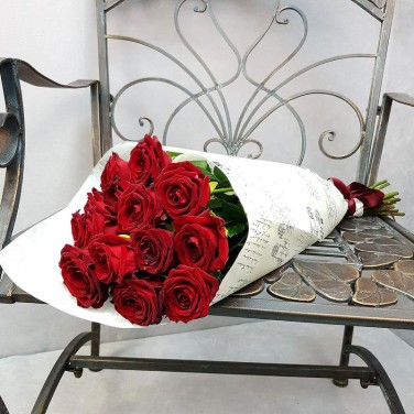 Букет из 15 красных роз