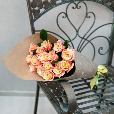 Букет из 9 коралловых роз
