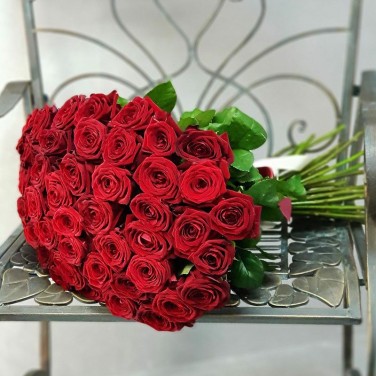 Букет из 51 красной розы