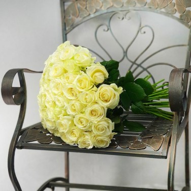 Букет из 51 белой розы