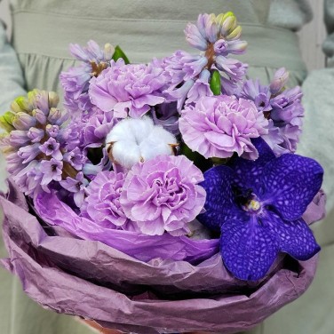 Нежный букет из хлопка и лунной гвоздики