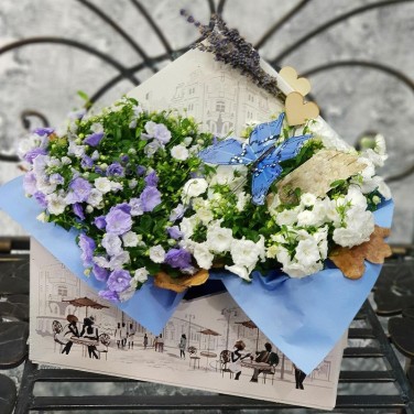 Композиция из колокольчиков Весеннее письмо