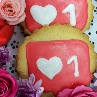 Сердце из роз, тюльпанов Дарю тебе море Лайков!