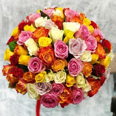 Букет из 75 роз Яркие чувства