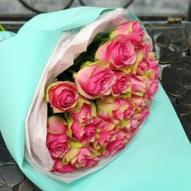 Красивый букет роз 29 нежных слов