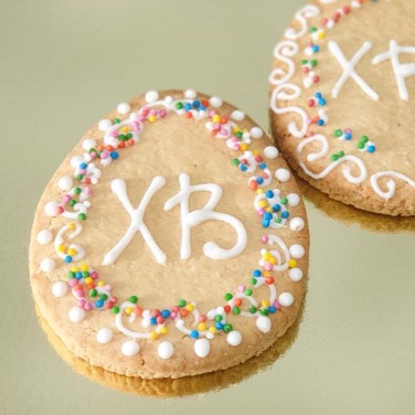 Композиция из хризантемы с вербой Праздничная