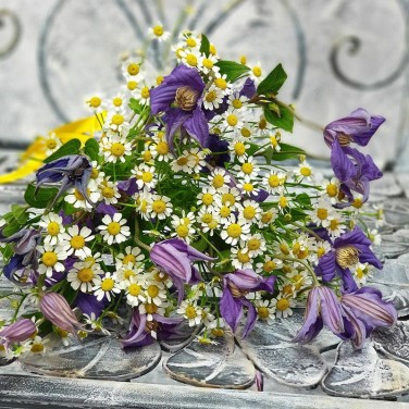 Красивый летний свадебный букет невесты