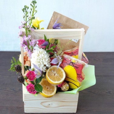 Сладкая композиция с чаем и лимоном Тёплый вечер