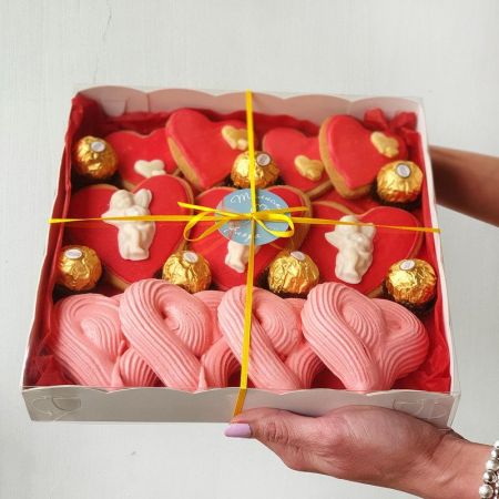 Большой подарочный набор сладостей от пекарни Хлебного Ангела