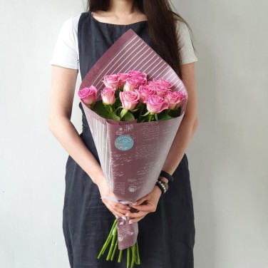 Классический букет из 15 роз