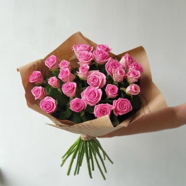 Букет розовых роз 25 мгновений