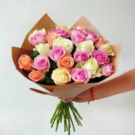 Букет из 25 разноцветных роз Признание