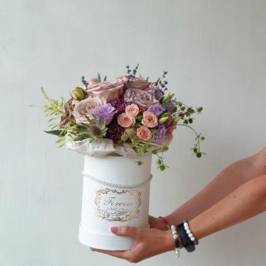 Букет Лиловое настроение в шляпной коробке