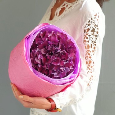 Букет из малиновой гортензии Фуксия