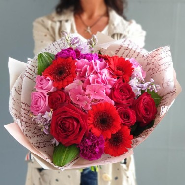 Букет из гортензии и гербер Красотке