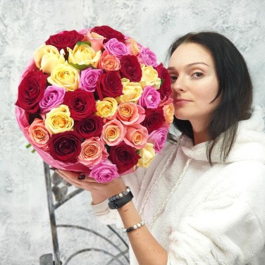 Разноцветные розы Конфети