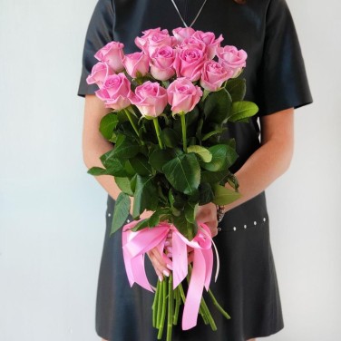 Букет из 15 розовых роз Нежная влюбленность