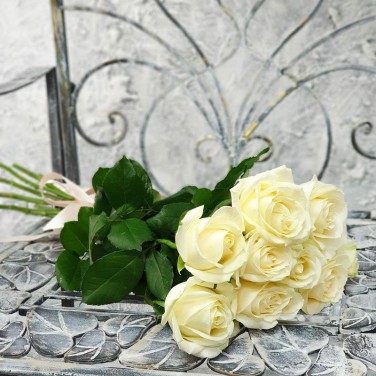 Букет из 9 белых роз Мгновение