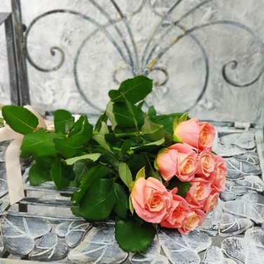 Букет из 9 коралловых роз Прикосновение