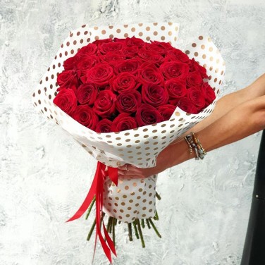 Букет из 35 красных роз Наслаждение Красным
