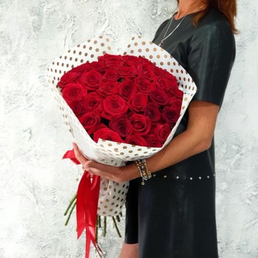 Букет из 35 красных роз Наслаждение Красным