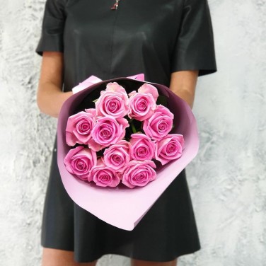 Букет из 11 розовых роз Женственная