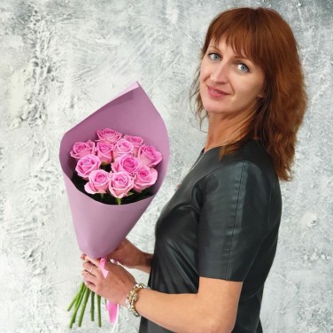 Букет из 11 розовых роз Женственная