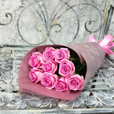 Букет из 9 розовых роз Напоминание