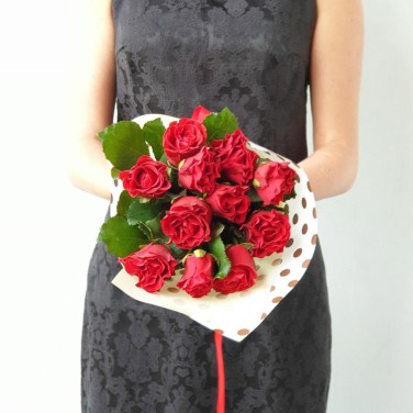 Букет из 11 алых роз
