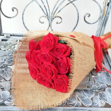 Букет из 11 красных роз