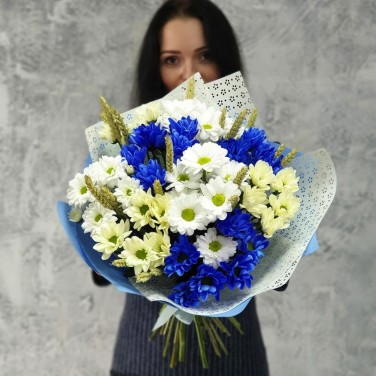 Букет из кустовых хризантем