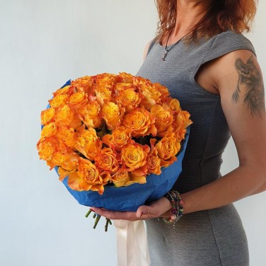 Букет из 51 оранжевой розы Веснушка