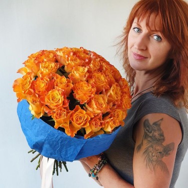 Букет из 51 оранжевой розы Веснушка