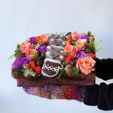 Зимняя композиция с печеньями Счастливые Мышки