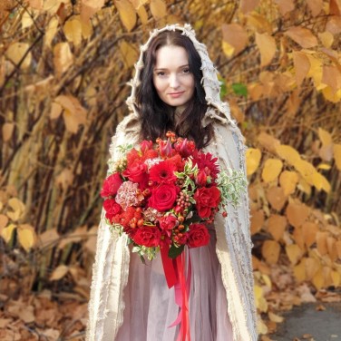 Красный свадебный букет Осенние талисманы