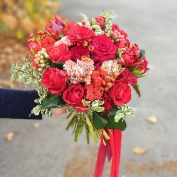 Красный свадебный букет Осенние талисманы