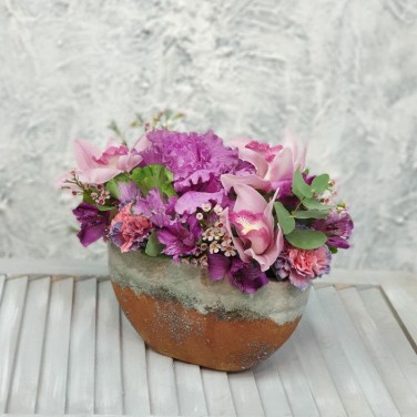 Композиция на ресепшн с цветами