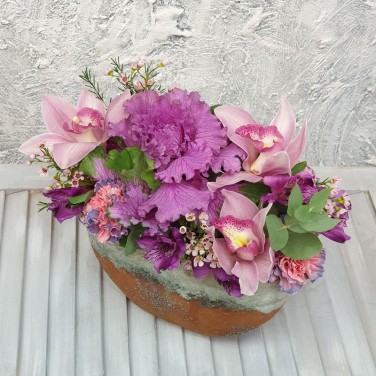 Композиция на ресепшн с цветами