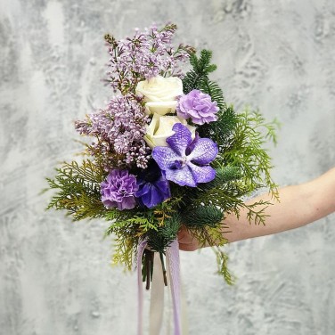 Свадебный букет из сирени, орхидеи, лунных гвоздик - Таинственная Незнакомка