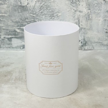 Шляпная коробка средняя белая