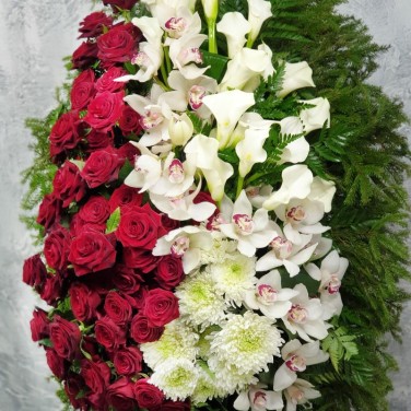 Траурный венок на ножке 150 см