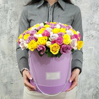 Шляпная коробка из 101 кенийской розы