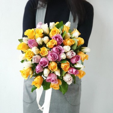 Букет из 51 маленькой розы