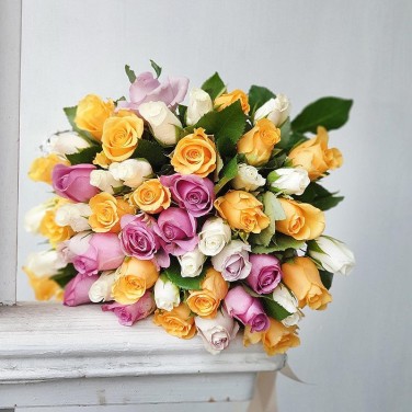 Букет из 51 маленькой розы