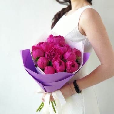 Букет из вишневых пионов Чувственность