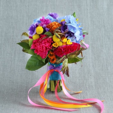 Необычный букет с гортензией и целозией